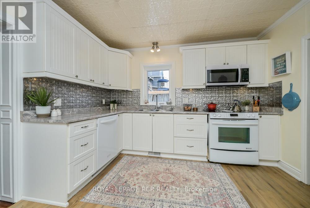 1429 Queen Street, Caledon, Ontario  L7K 0E4 - Photo 8 - W12909760