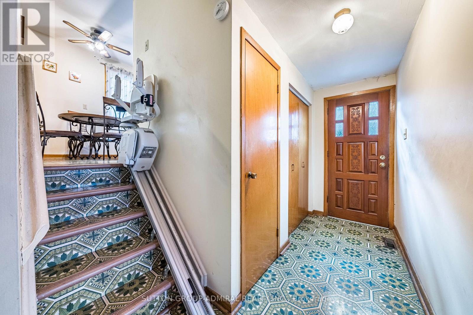 92 Redgrave Drive, Toronto, Ontario  M9R 3V3 - Photo 27 - W12909776