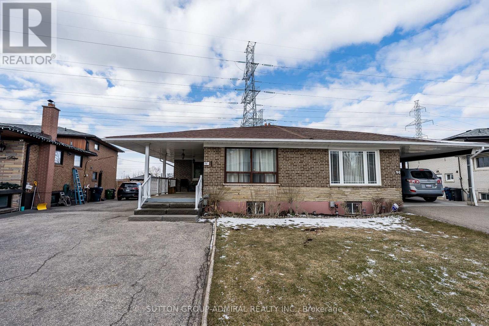 92 Redgrave Drive, Toronto, Ontario  M9R 3V3 - Photo 41 - W12909776