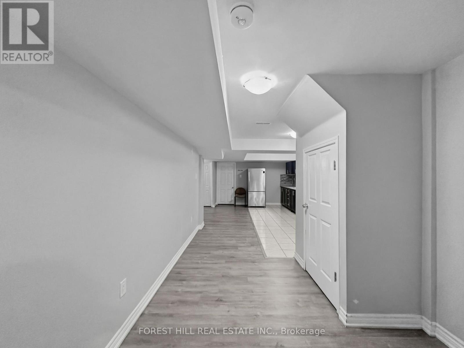 Bsmt - 51 Hadfield Circle, Brampton (Sandringham-Wellington), Ontario  L6R 0N6 - Photo 11 - W12909800