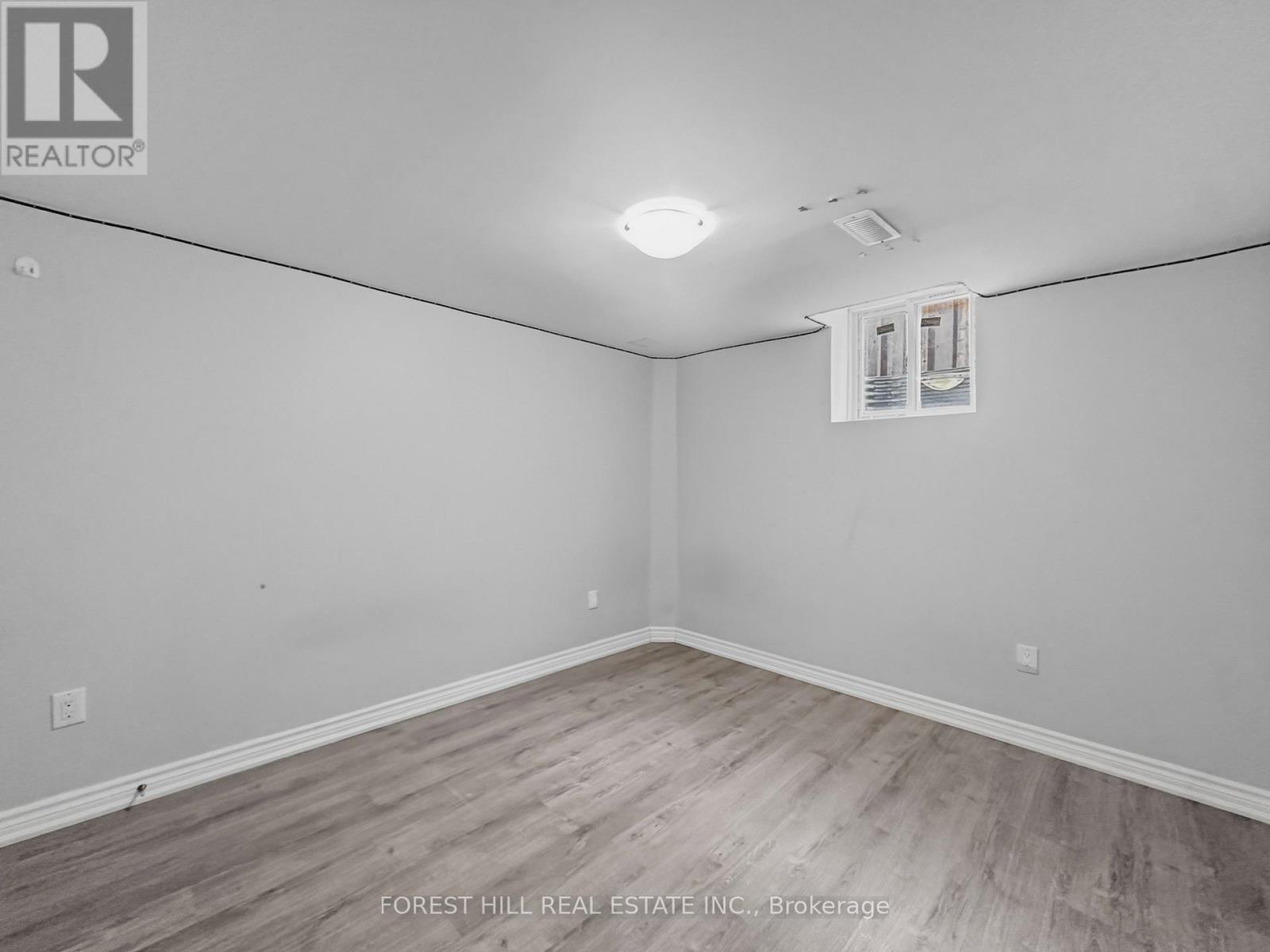 Bsmt - 51 Hadfield Circle, Brampton (Sandringham-Wellington), Ontario  L6R 0N6 - Photo 5 - W12909800