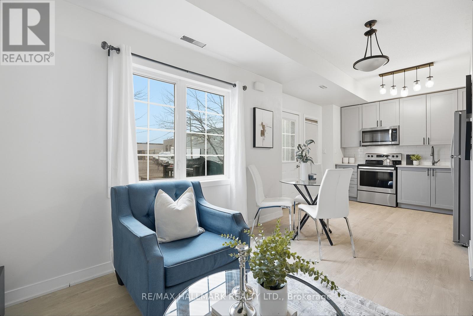 2 - 9 Forbes Avenue, Toronto, Ontario  M6M 0B5 - Photo 12 - W12909804