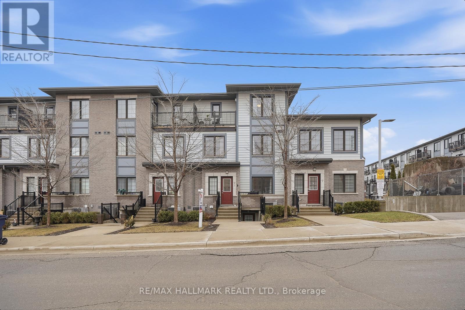 2 - 9 Forbes Avenue, Toronto, Ontario  M6M 0B5 - Photo 2 - W12909804