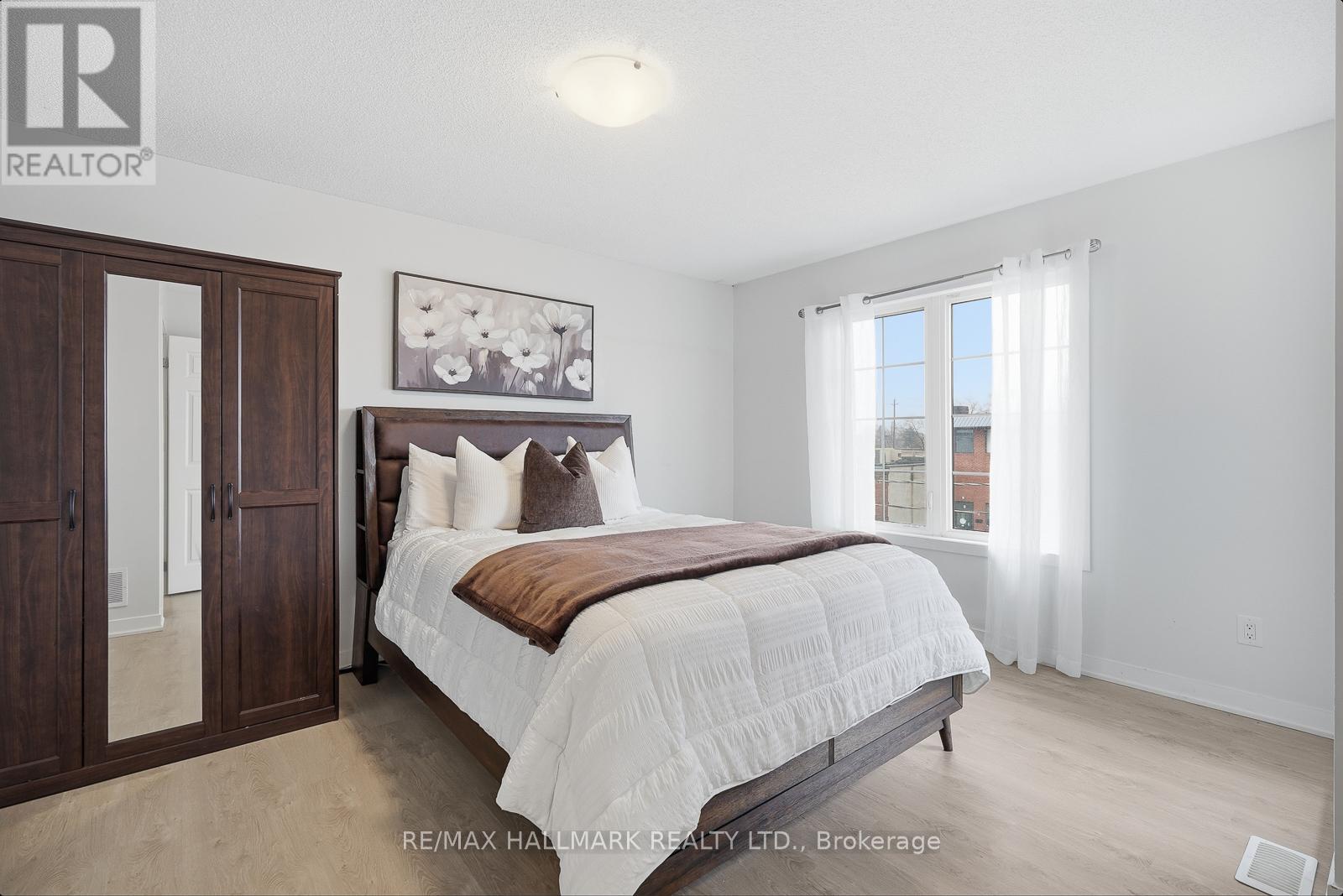 2 - 9 Forbes Avenue, Toronto, Ontario  M6M 0B5 - Photo 25 - W12909804