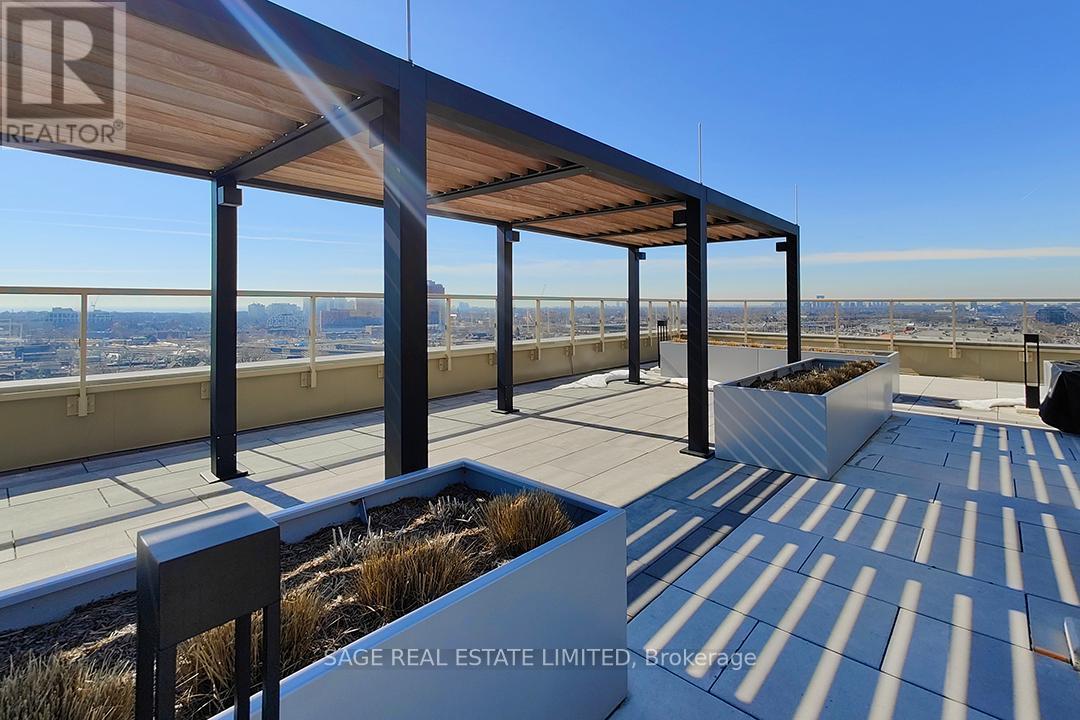 422 - 1787 St Clair Avenue W, Toronto (Weston-Pellam Park), Ontario  M6N 0B7 - Photo 30 - W12909824