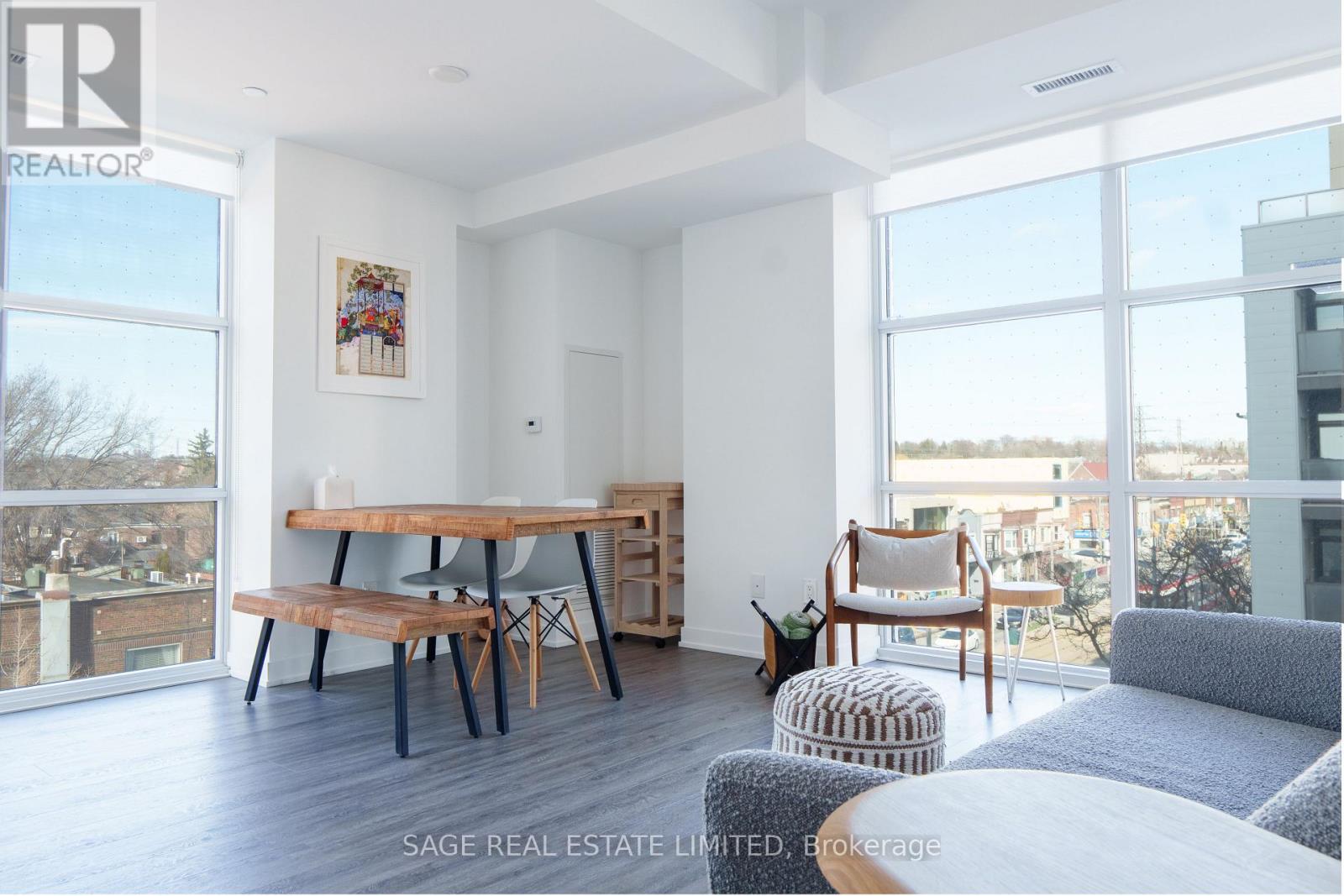 422 - 1787 St Clair Avenue W, Toronto (Weston-Pellam Park), Ontario  M6N 0B7 - Photo 4 - W12909824