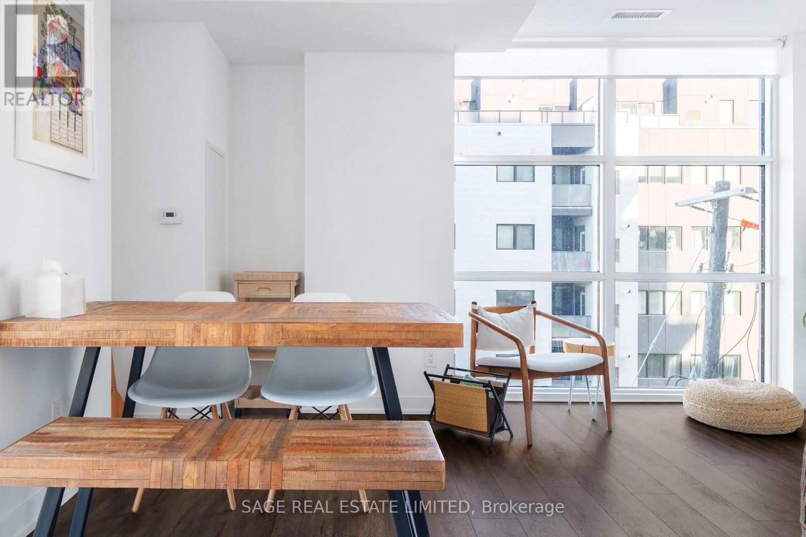 422 - 1787 St Clair Avenue W, Toronto (Weston-Pellam Park), Ontario  M6N 0B7 - Photo 6 - W12909824