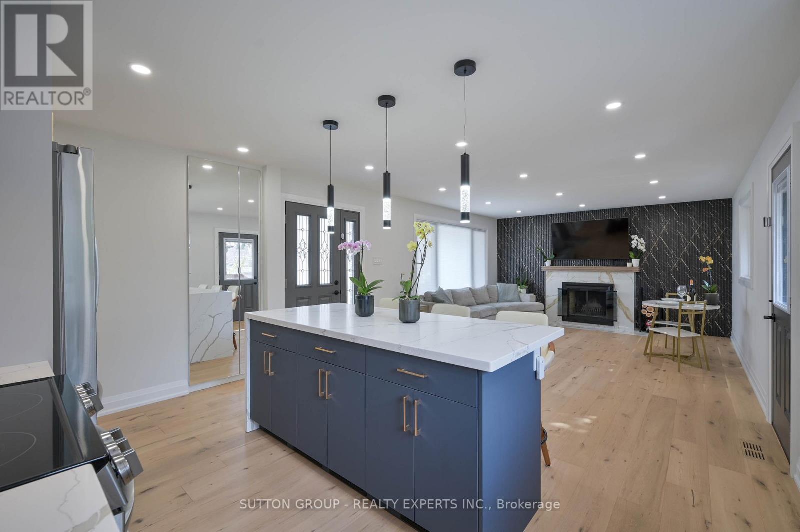 1484 Moss Glen Road, Burlington, Ontario  L7P 2C3 - Photo 13 - W12909884