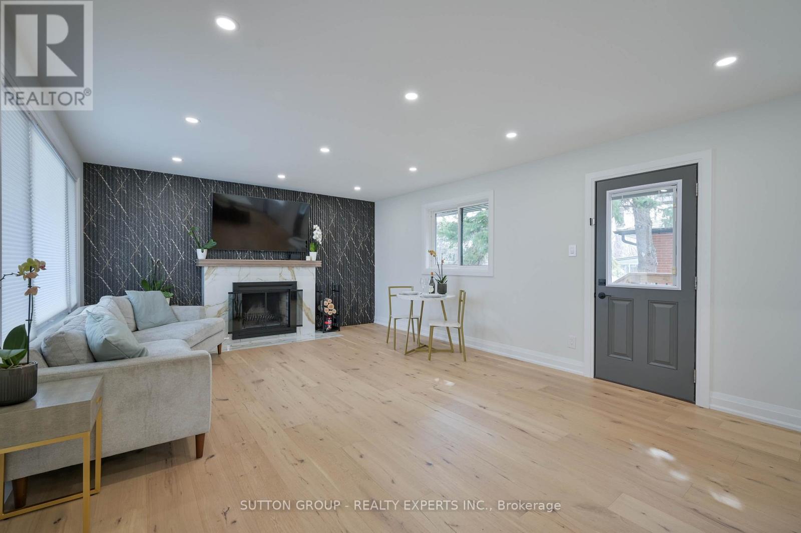 1484 Moss Glen Road, Burlington, Ontario  L7P 2C3 - Photo 16 - W12909884