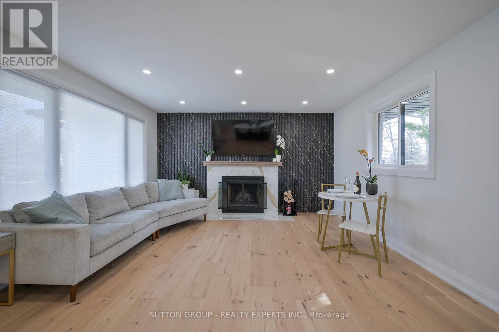 1484 Moss Glen Road, Burlington, Ontario  L7P 2C3 - Photo 19 - W12909884