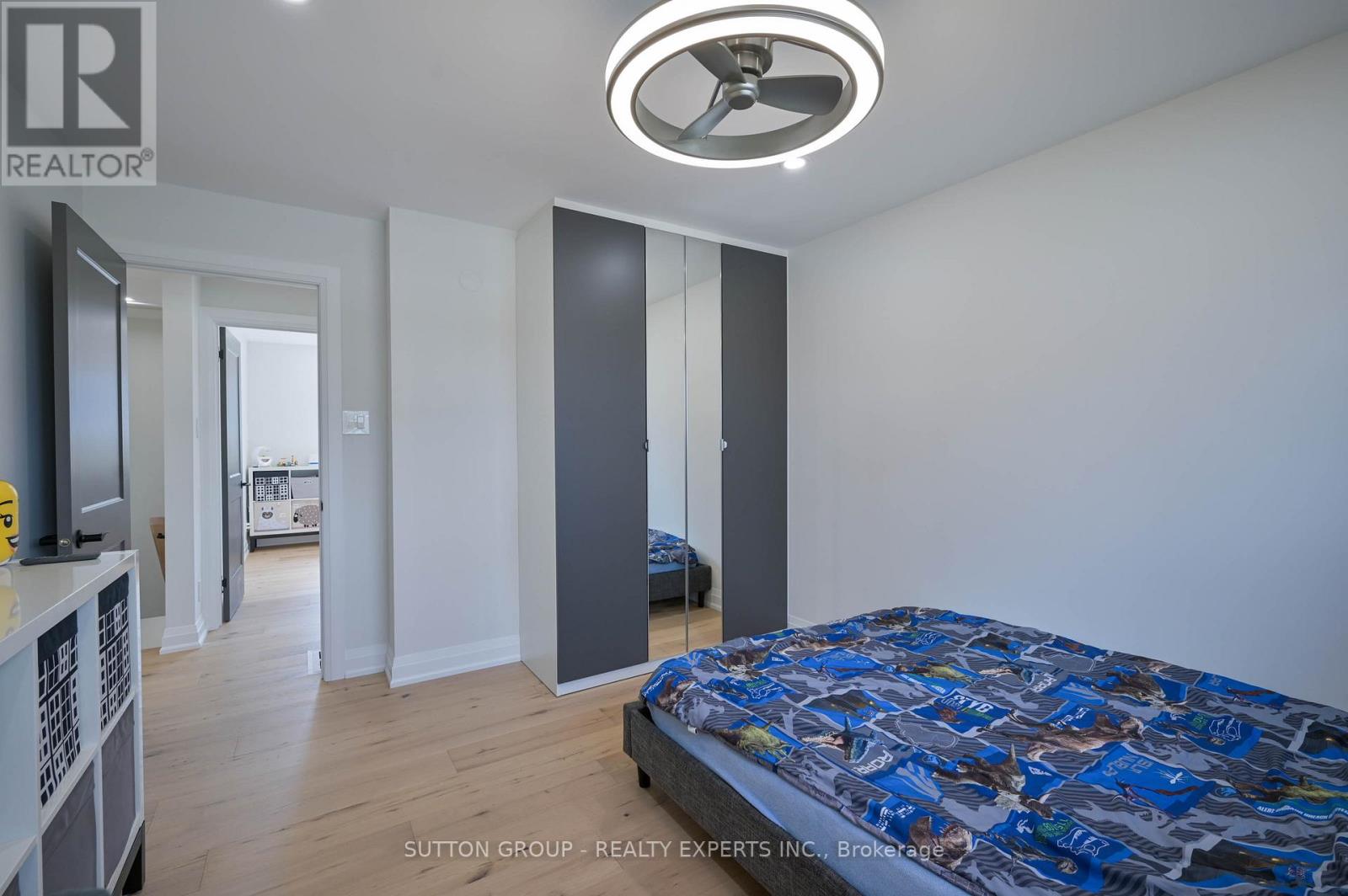 1484 Moss Glen Road, Burlington, Ontario  L7P 2C3 - Photo 23 - W12909884