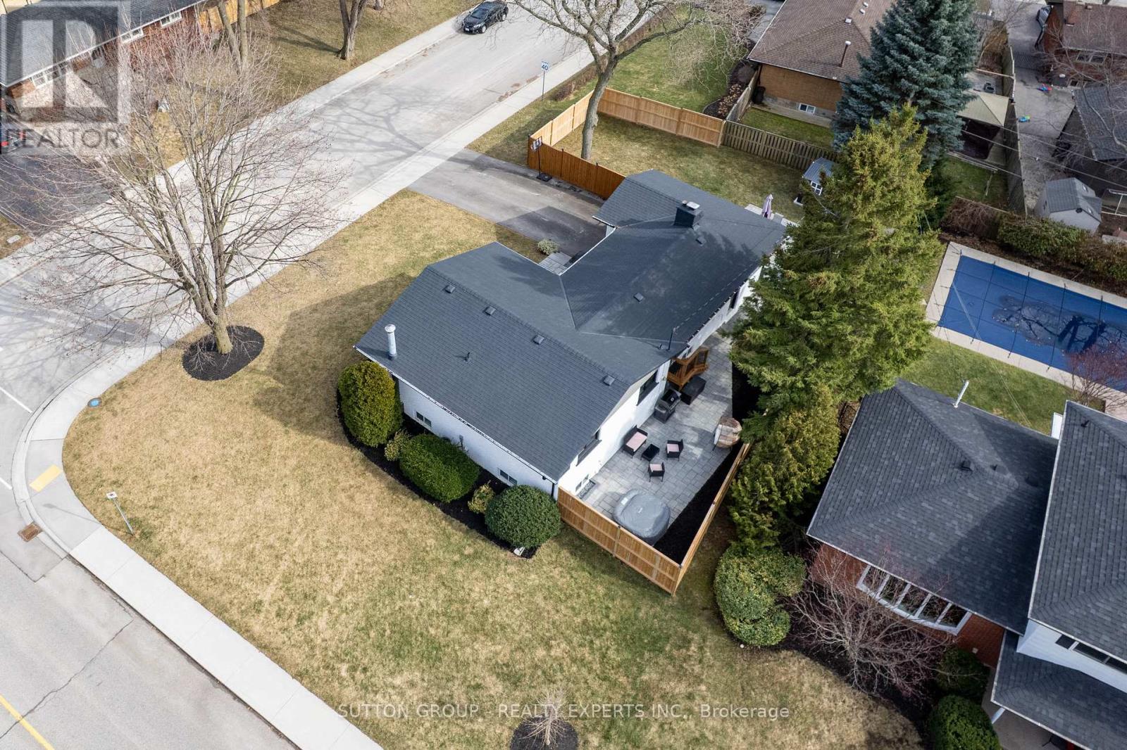 1484 Moss Glen Road, Burlington, Ontario  L7P 2C3 - Photo 43 - W12909884