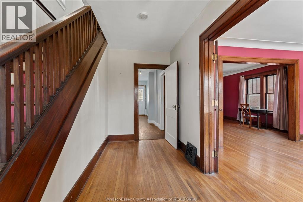 1410 Benjamin Avenue, Windsor, Ontario  N8X 4N1 - Photo 3 - 26005981