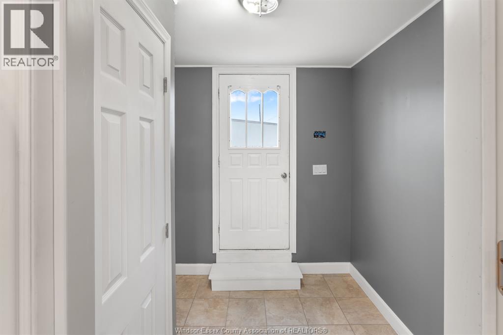 247 Lansdowne Avenue, Kingsville, Ontario N9Y 1S7 - Photo 4 - 26005978