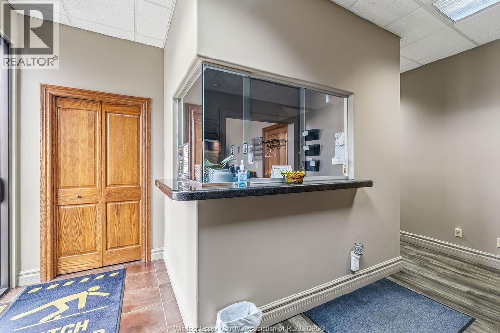 261 Shepherd, Windsor, Ontario  N8X 2K5 - Photo 2 - 26005944