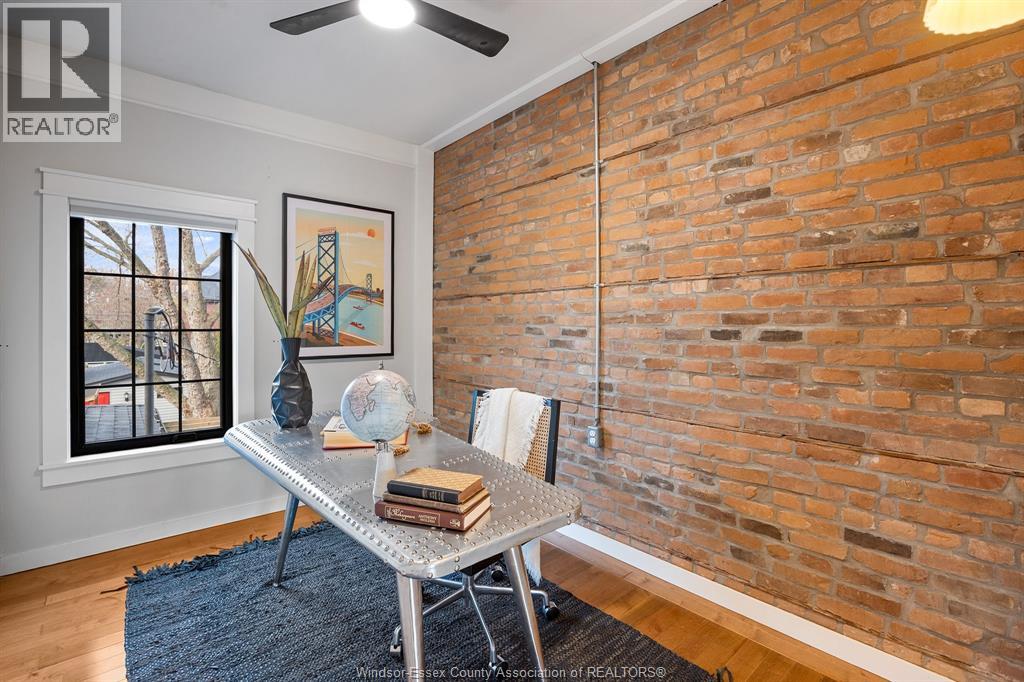 817 Monmouth, Windsor, Ontario  N8Y 3L5 - Photo 4 - 26005920