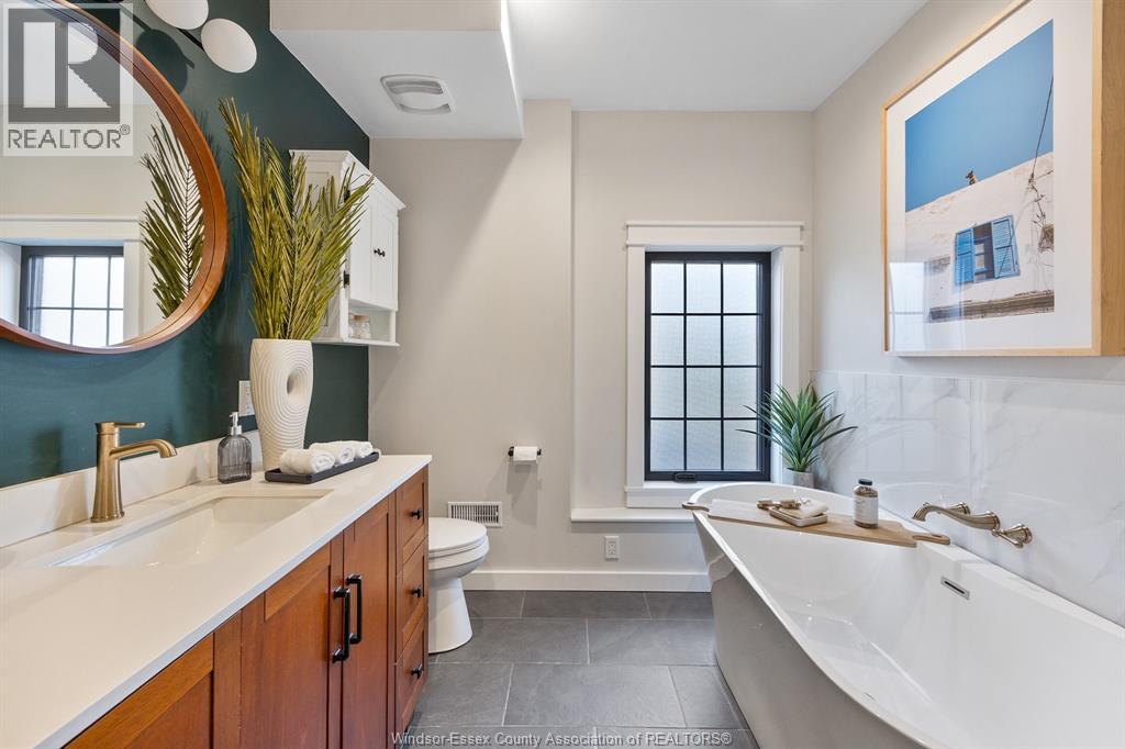 817 Monmouth, Windsor, Ontario  N8Y 3L5 - Photo 5 - 26005920