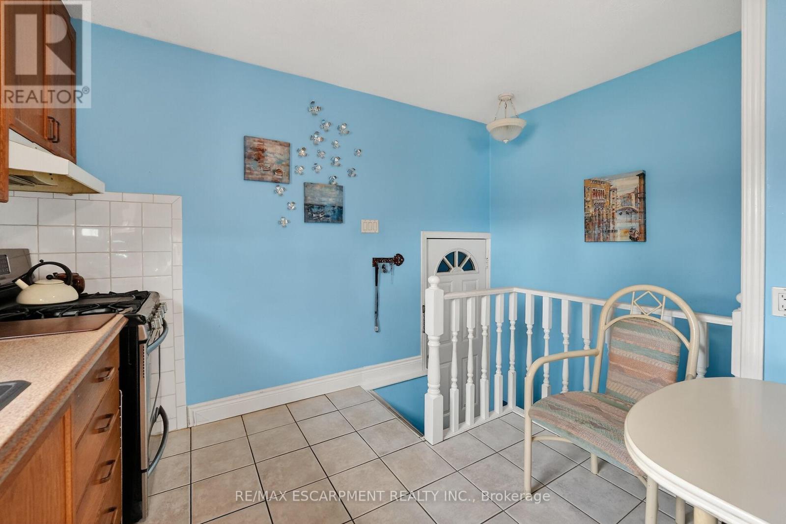 172 Ridge Street, Hamilton, Ontario  L9A 2X5 - Photo 10 - X12909576