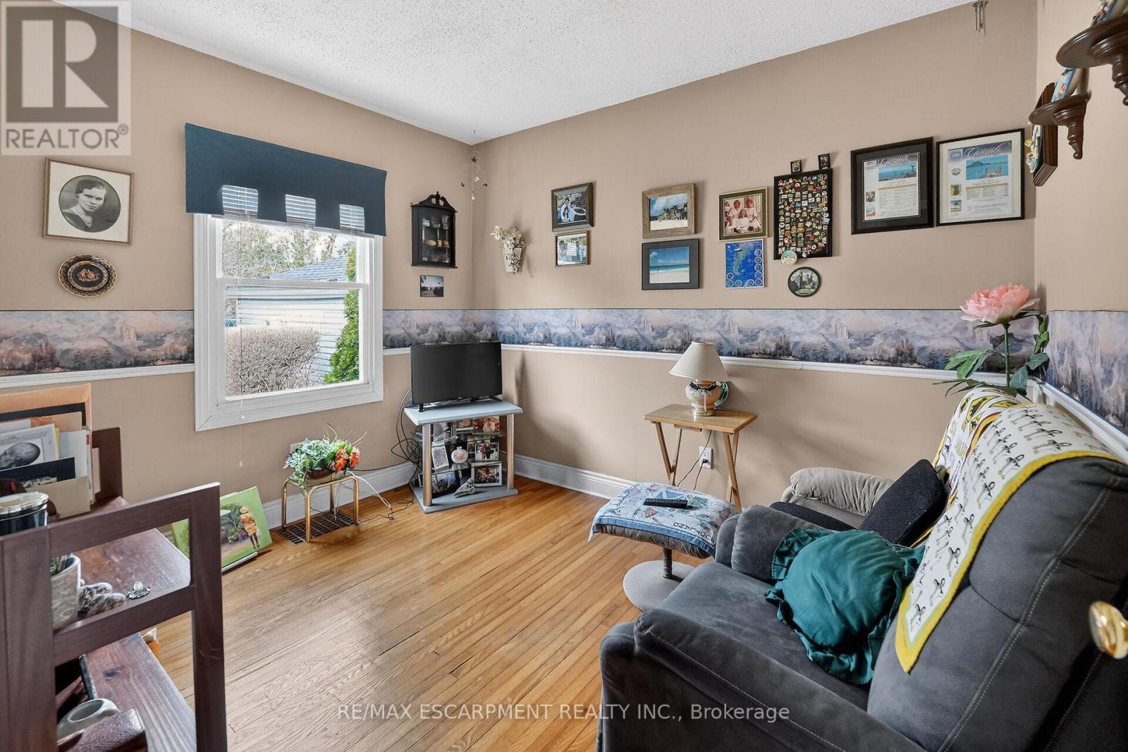 172 Ridge Street, Hamilton, Ontario  L9A 2X5 - Photo 12 - X12909576