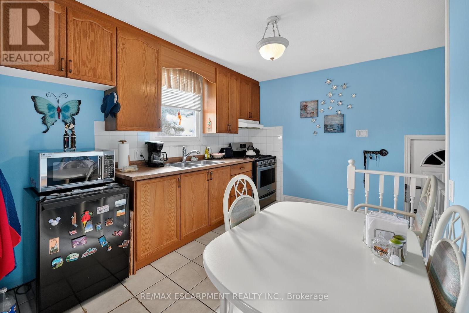 172 Ridge Street, Hamilton, Ontario  L9A 2X5 - Photo 9 - X12909576