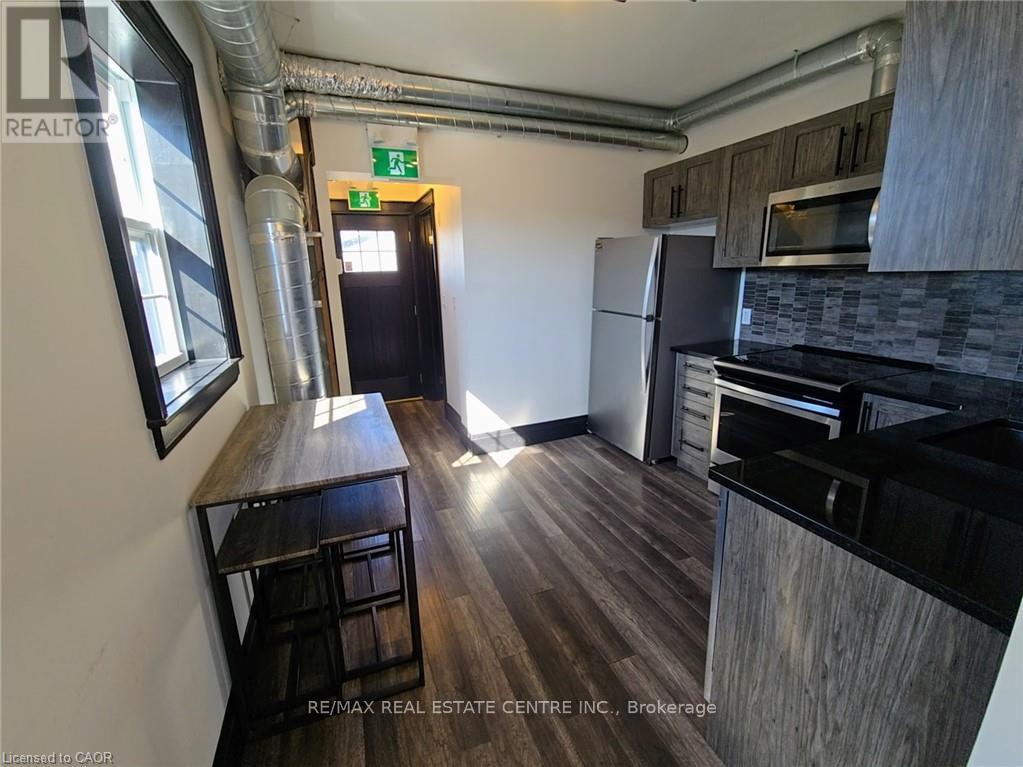 226 Samuelson Street, Cambridge, Ontario  N1R 1K8 - Photo 15 - X12909636