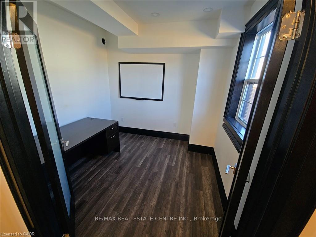 226 Samuelson Street, Cambridge, Ontario  N1R 1K8 - Photo 22 - X12909636