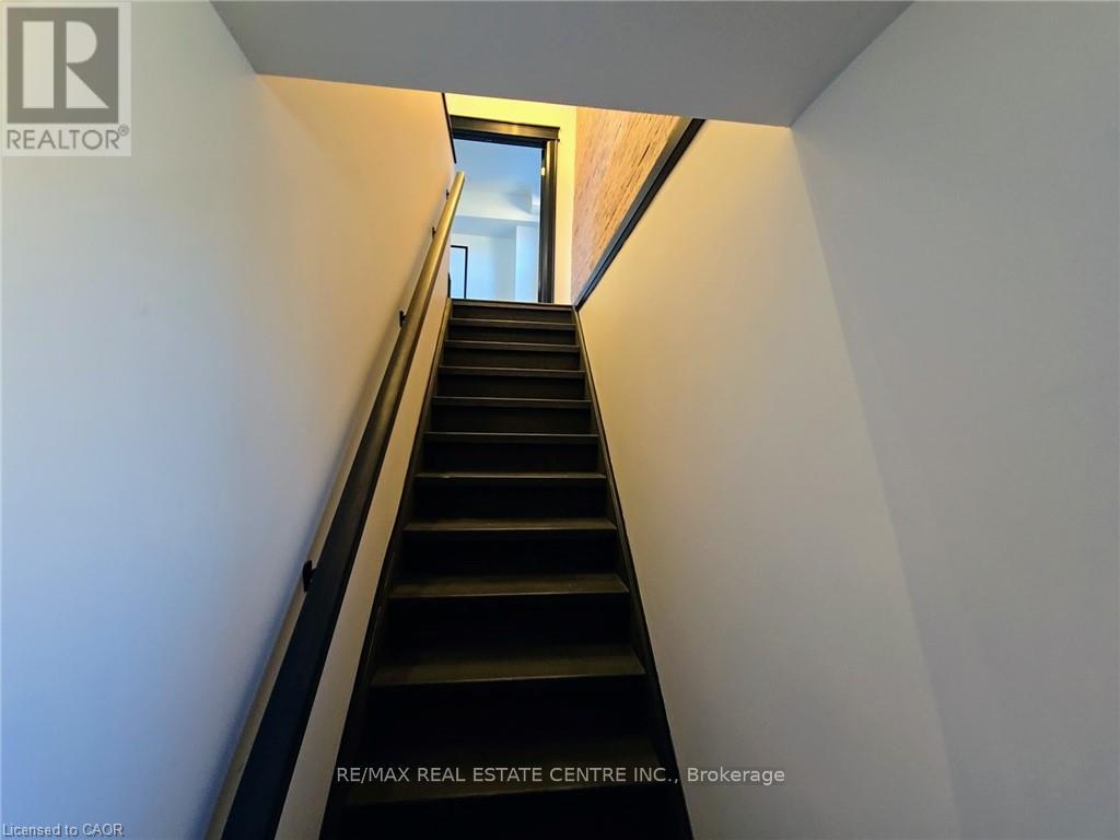 226 Samuelson Street, Cambridge, Ontario  N1R 1K8 - Photo 26 - X12909636