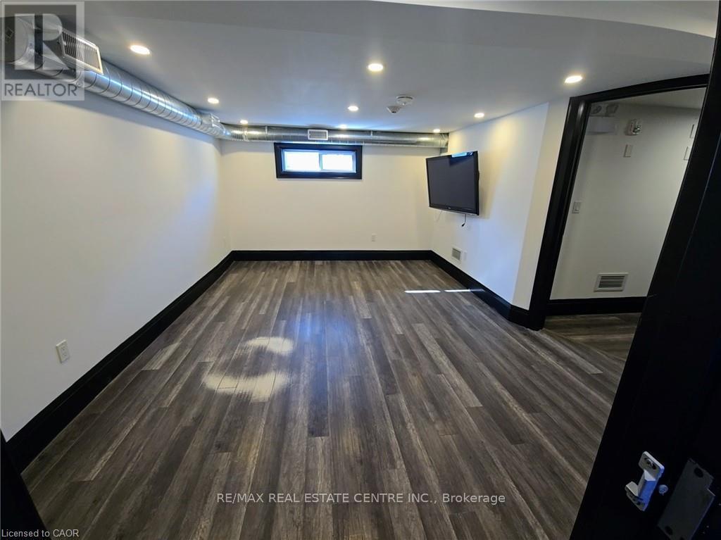 226 Samuelson Street, Cambridge, Ontario  N1R 1K8 - Photo 27 - X12909636