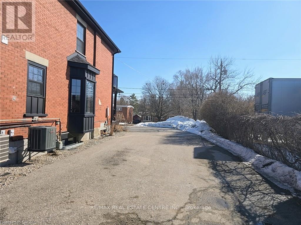 226 Samuelson Street, Cambridge, Ontario  N1R 1K8 - Photo 37 - X12909636