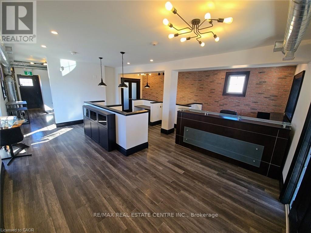 226 Samuelson Street, Cambridge, Ontario  N1R 1K8 - Photo 4 - X12909636