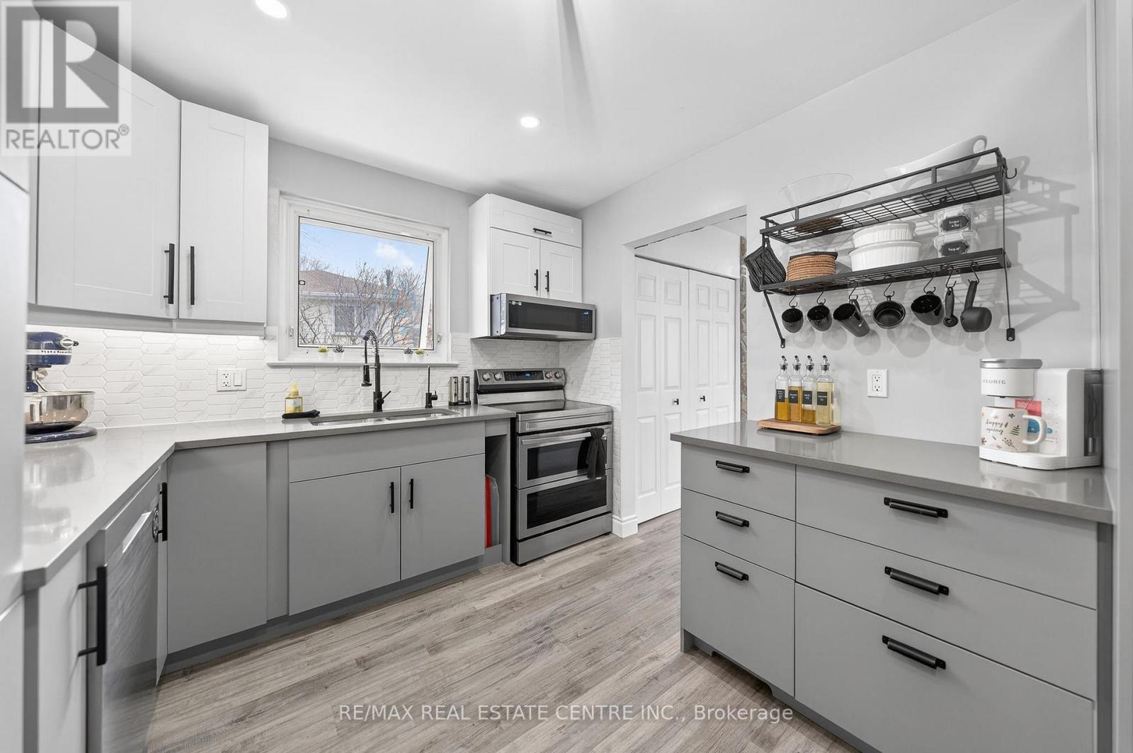 1212 Mary Avenue, Cambridge, Ontario  N3H 4N7 - Photo 7 - X12909844