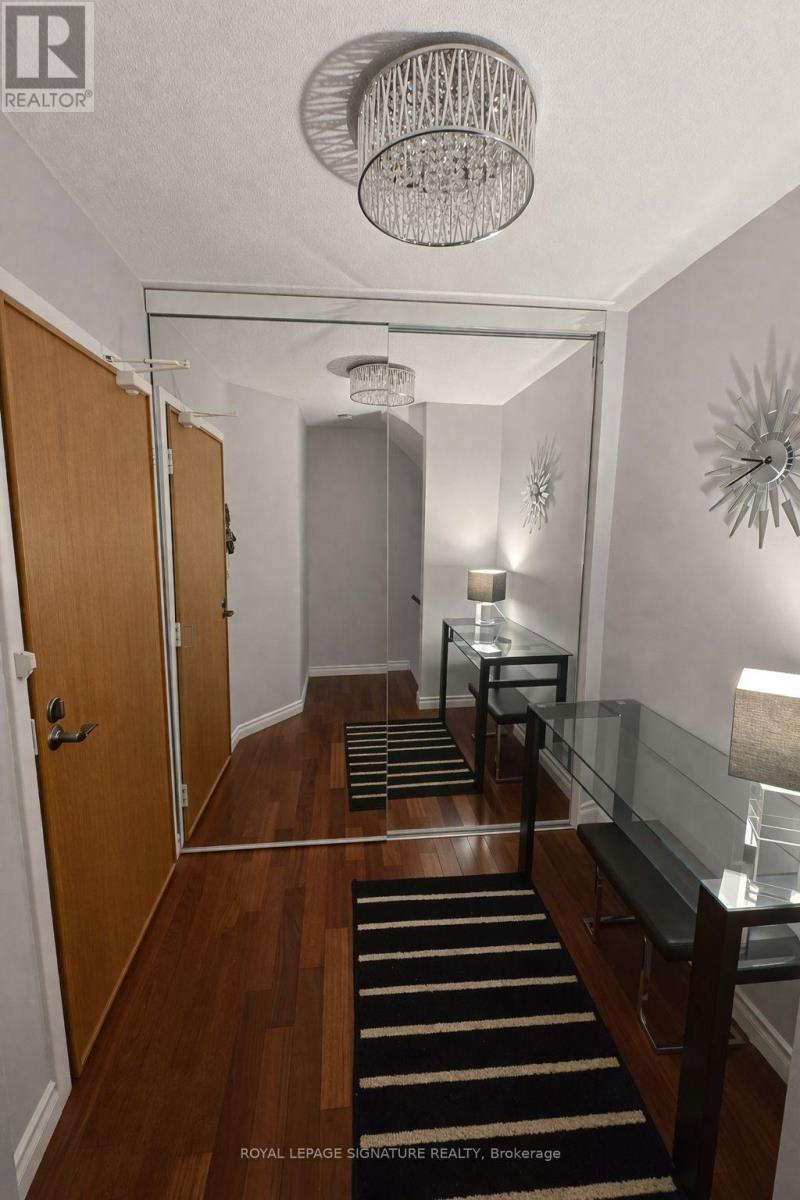 705 - 11 Wincott Drive, Toronto, Ontario  M9R 2R9 - Photo 6 - W12909644