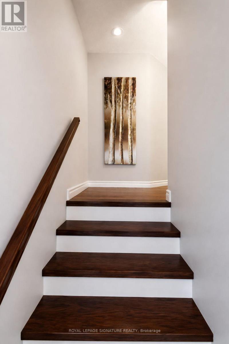 705 - 11 Wincott Drive, Toronto, Ontario  M9R 2R9 - Photo 7 - W12909644