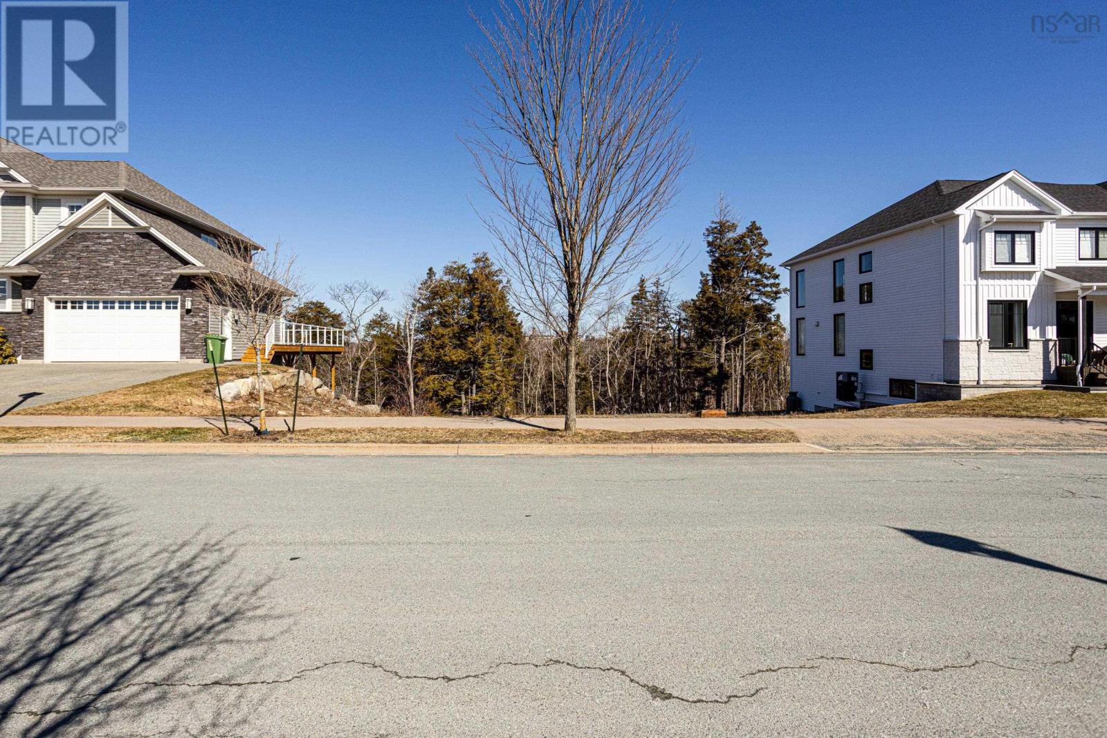 61 Hearthwood Crescent, Halifax, Nova Scotia  B3P 0G5 - Photo 3 - 202605205