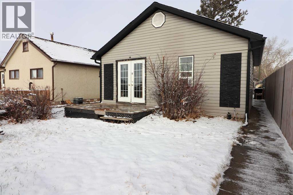 8 Railway Avenue E, Schuler, Alberta  T0J 3B0 - Photo 3 - A2274402