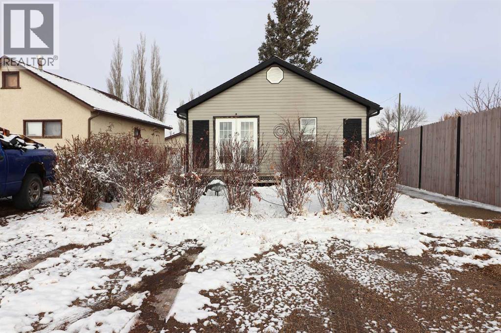 8 Railway Avenue E, Schuler, Alberta  T0J 3B0 - Photo 6 - A2274402