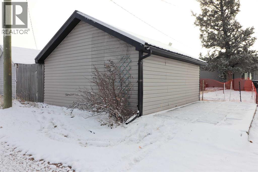 8 Railway Avenue E, Schuler, Alberta  T0J 3B0 - Photo 8 - A2274402