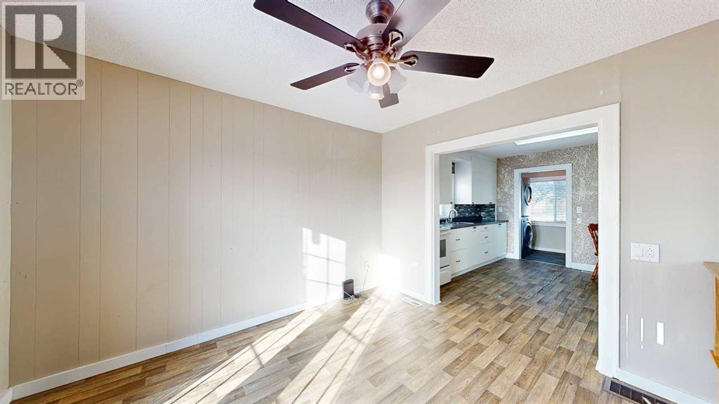 8 Railway Avenue E, Schuler, Alberta  T0J 3B0 - Photo 13 - A2274402