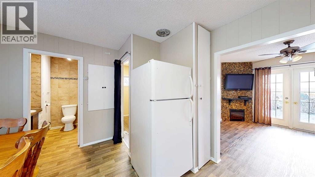 8 Railway Avenue E, Schuler, Alberta  T0J 3B0 - Photo 21 - A2274402