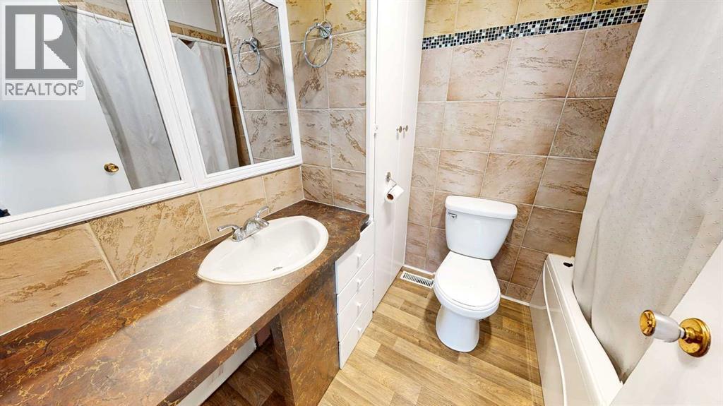 8 Railway Avenue E, Schuler, Alberta  T0J 3B0 - Photo 25 - A2274402