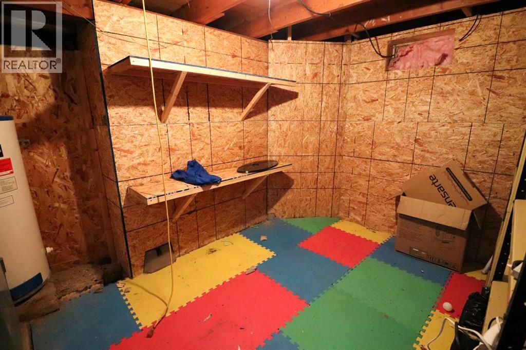 8 Railway Avenue E, Schuler, Alberta  T0J 3B0 - Photo 34 - A2274402