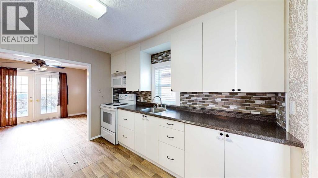 8 Railway Avenue E, Schuler, Alberta  T0J 3B0 - Photo 20 - A2274402