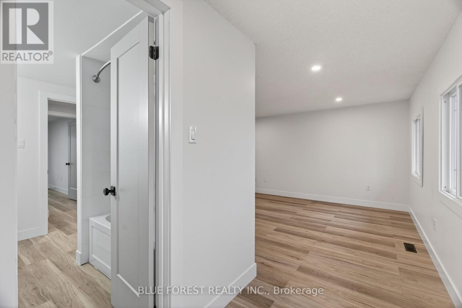 1858 Aldersbrook Road, London North, Ontario  N6G 3N4 - Photo 20 - X12909944