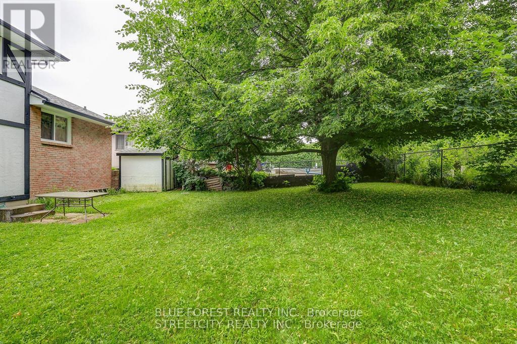 1858 Aldersbrook Road, London North, Ontario  N6G 3N4 - Photo 33 - X12909944
