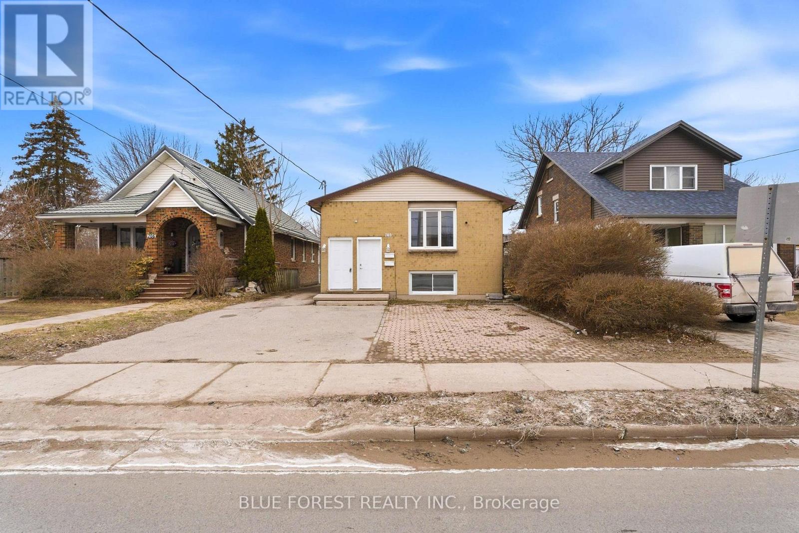 708 OXFORD STREET E, London East, Ontario