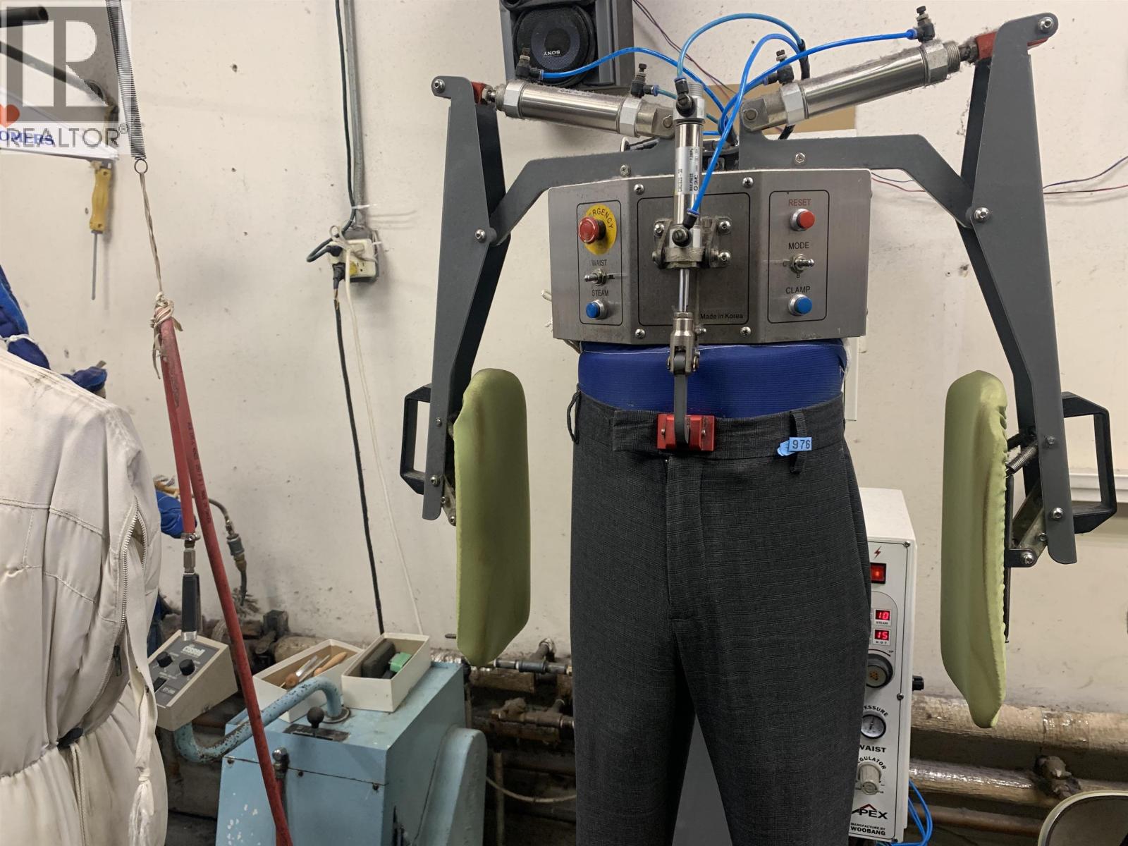 360 3025 Lougheed Highway, Coquitlam, British Columbia  V3B 6S2 - Photo 11 - C8064334