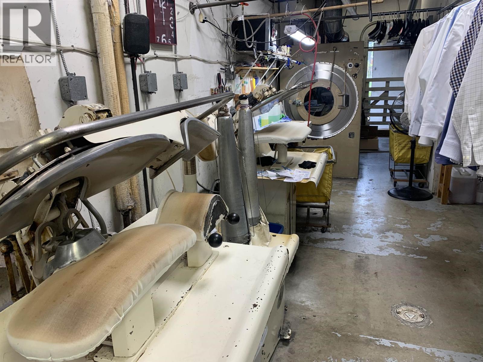 360 3025 Lougheed Highway, Coquitlam, British Columbia  V3B 6S2 - Photo 12 - C8064334