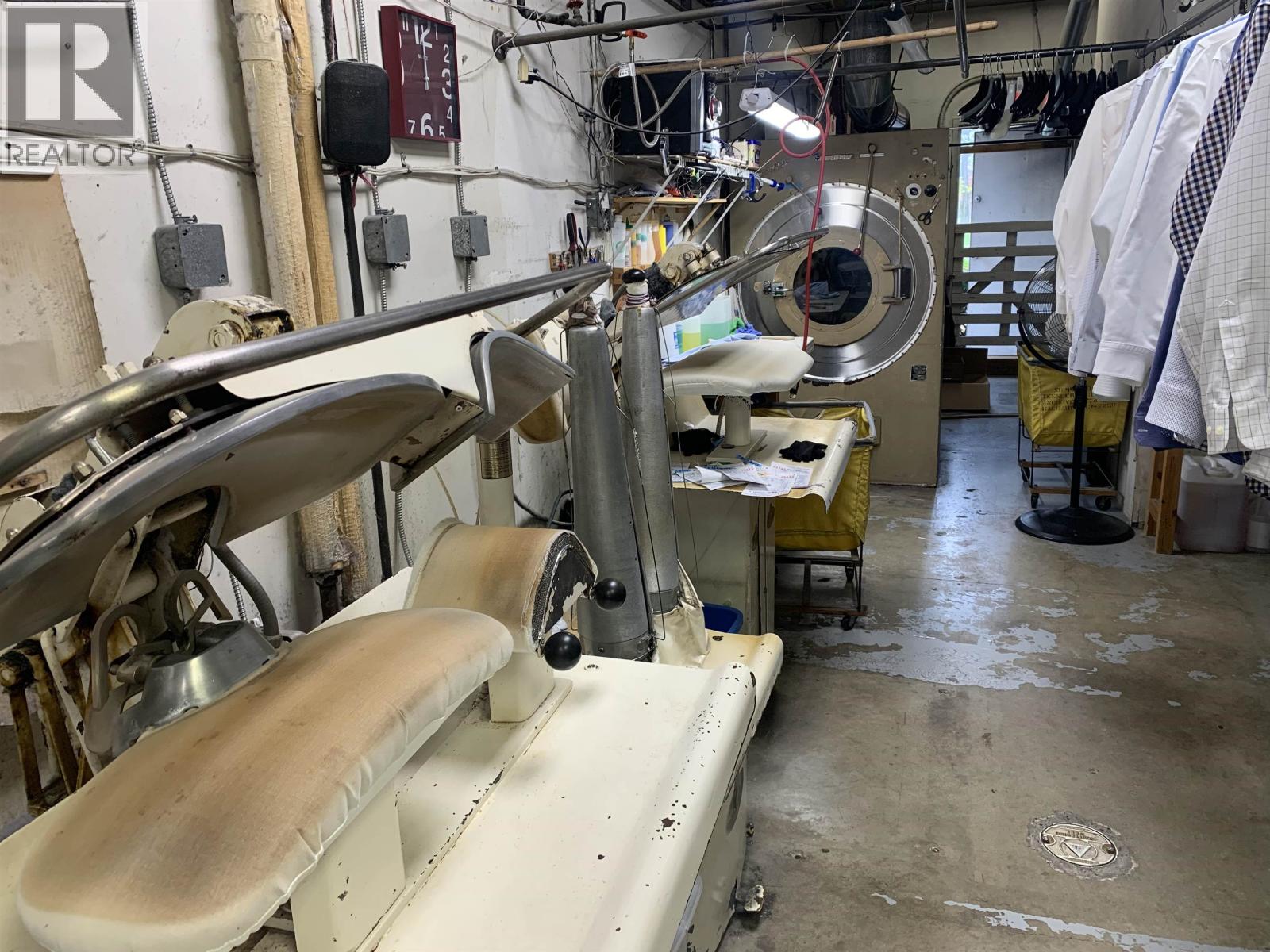 360 3025 Lougheed Highway, Coquitlam, British Columbia  V3B 6S2 - Photo 6 - C8064334