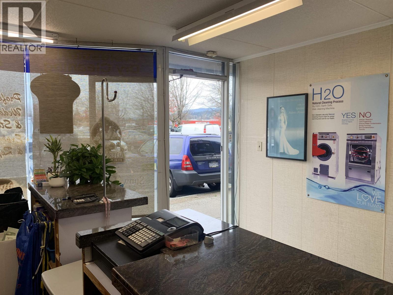 360 3025 Lougheed Highway, Coquitlam, British Columbia  V3B 6S2 - Photo 4 - C8064334