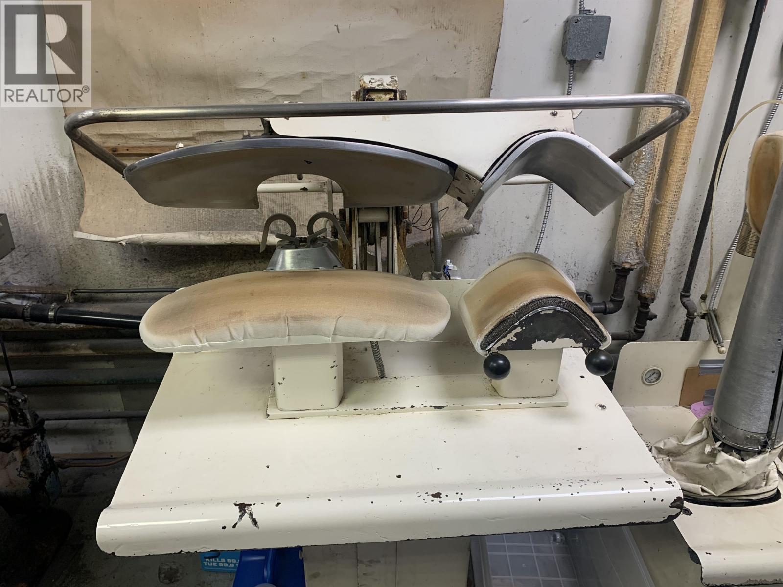 360 3025 Lougheed Highway, Coquitlam, British Columbia  V3B 6S2 - Photo 13 - C8064334